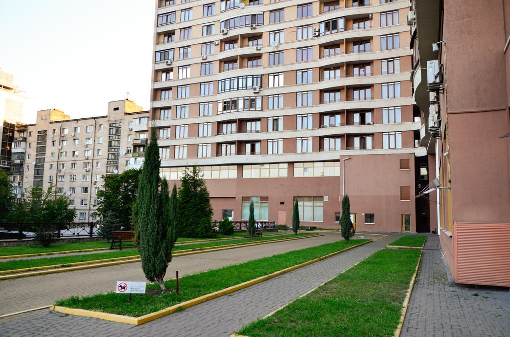 Diplomat Aparthotel Kiev Esterno foto